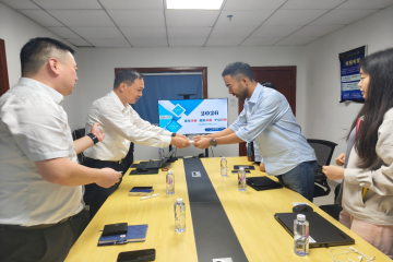 深入互信，同谋全球布局 娄底帝伯格茨缸套公司高层赴丽江造访比亚迪
